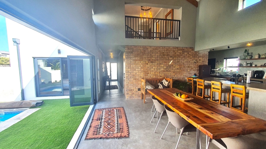 4 Bedroom Property for Sale in Shelley Point Western Cape